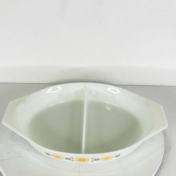 Vintage PYREX Town and Country 1.5 Quart Divided Oval Ovenware #13 Kitchenware - Picture 6 of 11